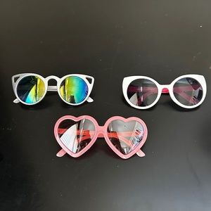 Gymboree Sunglasses for girls. (Set of 3)